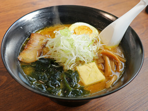 味噌カレーバターラーメン