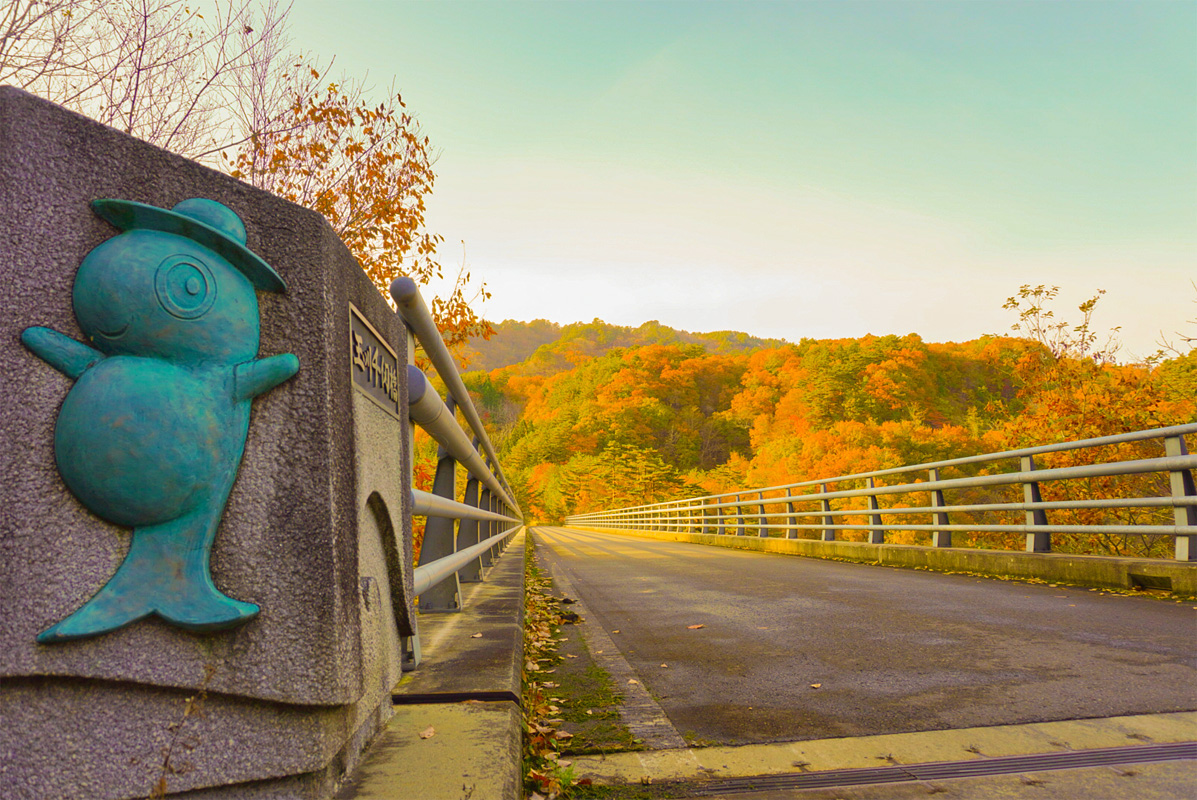 野田村観光協会長賞の写真「のんちゃんと渡ろう、秋への架け橋」