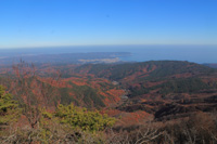 和佐羅比山から見るパノラマ紅葉（野田村）